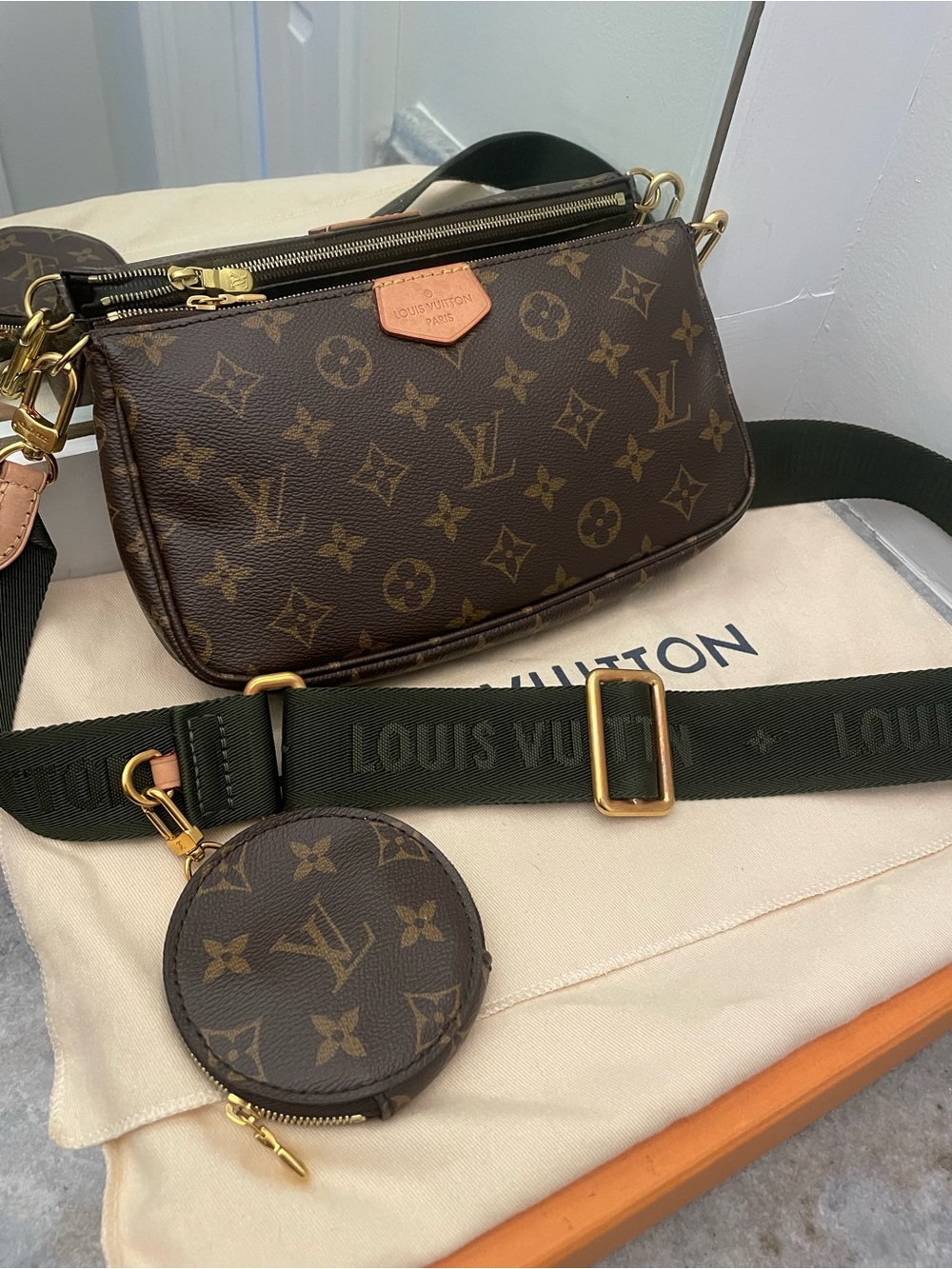 Louis Vuitton Monogram Canvas Multi-Pochette with Green Strap - Picture 2 of 8